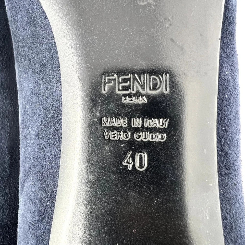 Zapatos planos Fendi de cuero de tacón bajo para mujer IT 40 punta puntiaguda sin cordones hechos en Italia Foto 3 de 4
