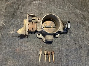 97-08 Ford F-150 ESSEX 4.2L Throttle Body & Bolts (Damaged)