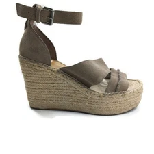 SS1377 EUC Dolce Vita Simi Platform size 9