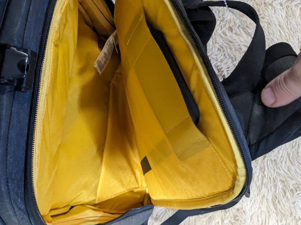 Mochila para portátil The North Face Access 02 25L Foto 2 de 4