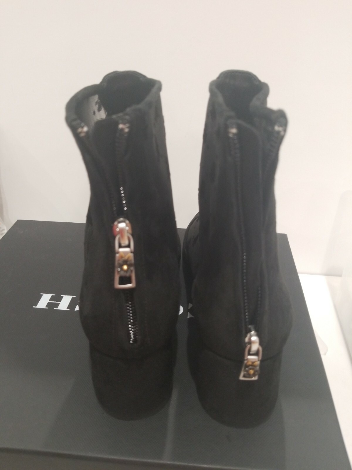 skyler ankle bootie with tea rose mesh