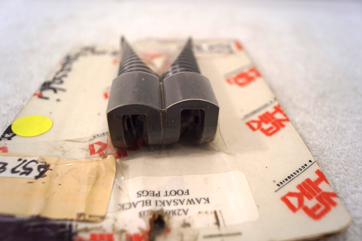 Kawasaki Ninja Yana Shiki Black Foot Pegs A2867-NEB 621 Kawasaki Ninja Yana Shiki Black Foot Pegs A2867-NEB 621