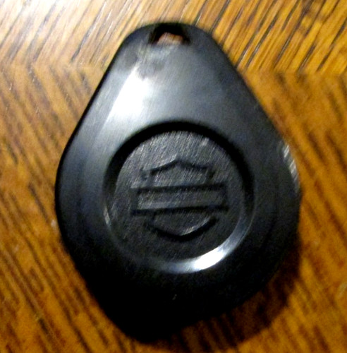 OEM HARLEY DAVIDSON SMART SECURITY HANDS-FREE KEY FOB # 90300111