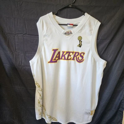 Majestic Los Angeles Lakers Kobe Bryant 2009 The Finals White
