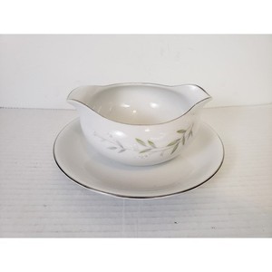 (JL) ST. REGIS Fine China Gravy Bowl Boat with Underplate Japan #101