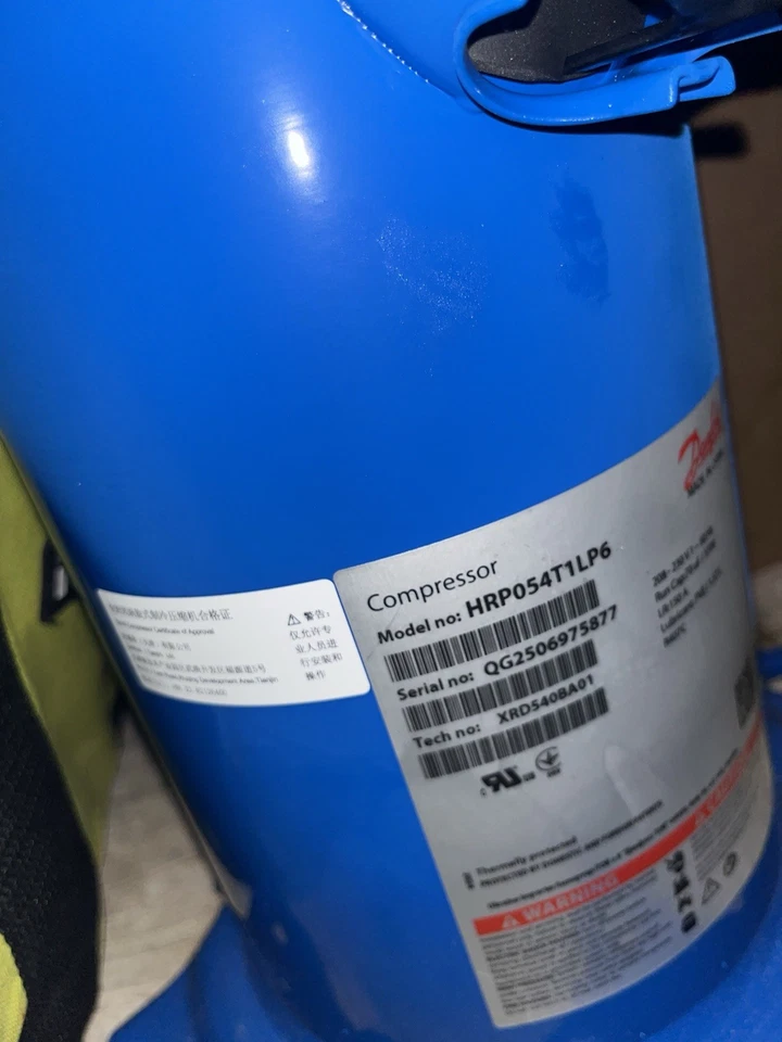 Danfoss Scroll compressor HRP054T1LP6 208-230/1/60hz R407c BRAND NEW - Image 2 of 2
