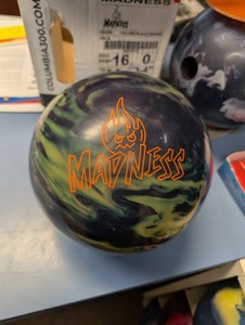 Columbia 300 Madness  BOWLING ball 16 lb  1ST QUALITY new in box   #151