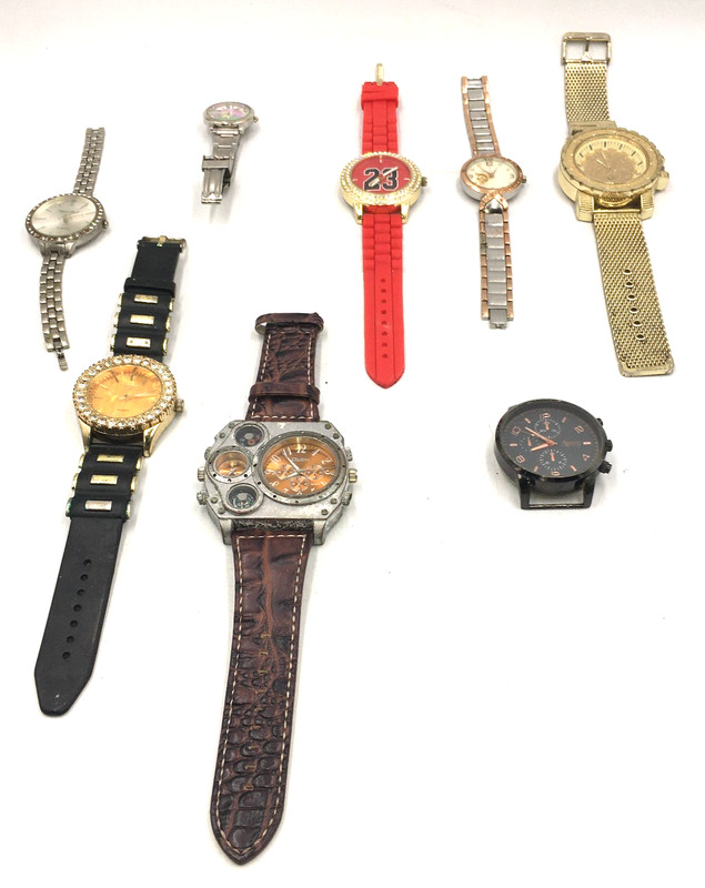MIXED LOT OF EIGHT WRIST WATCHES ALL FOR PARTS OR REPAIR AS IS