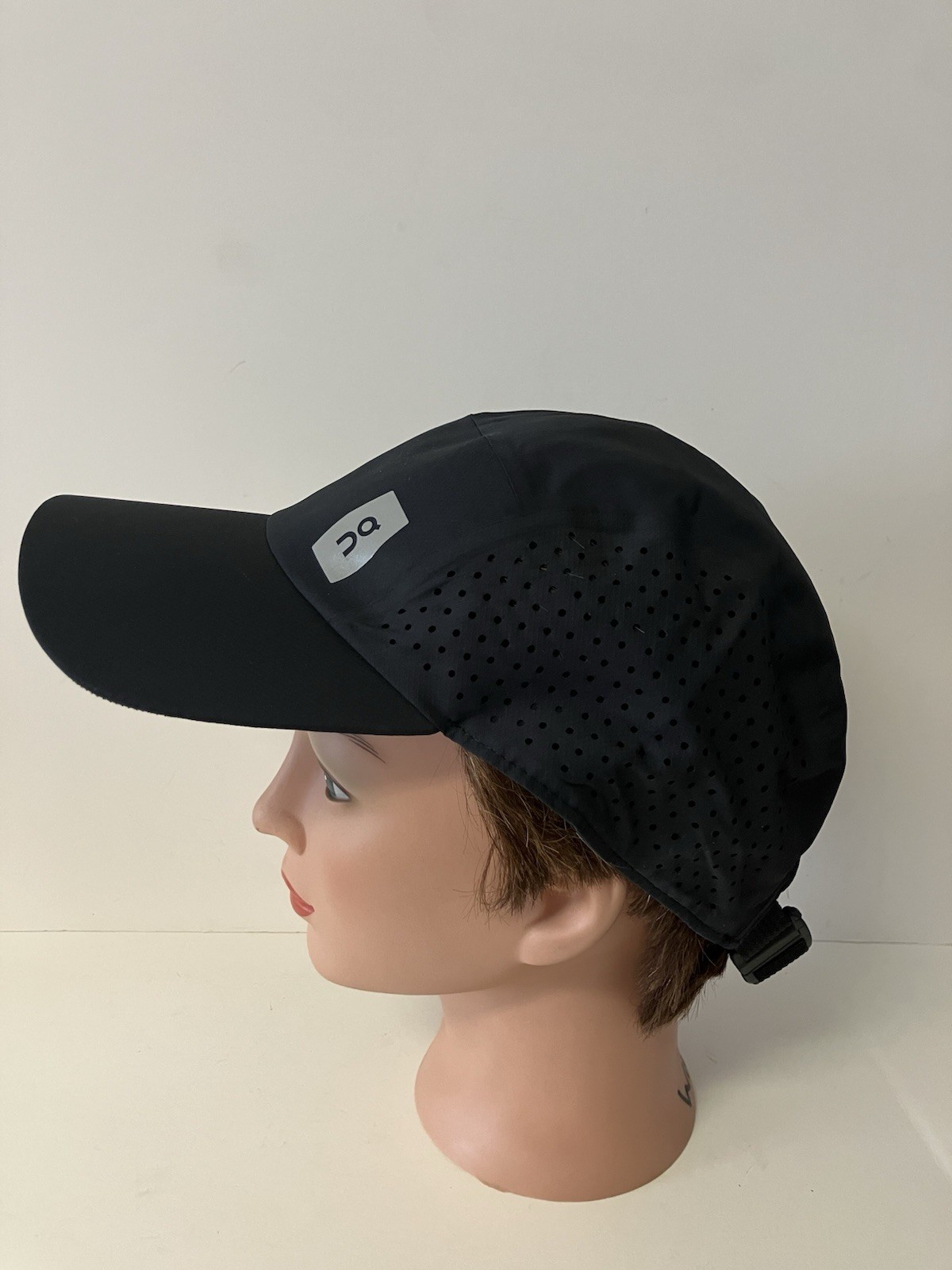 On Running Lightweight Performance Cap Hat Mesh A… - image 5