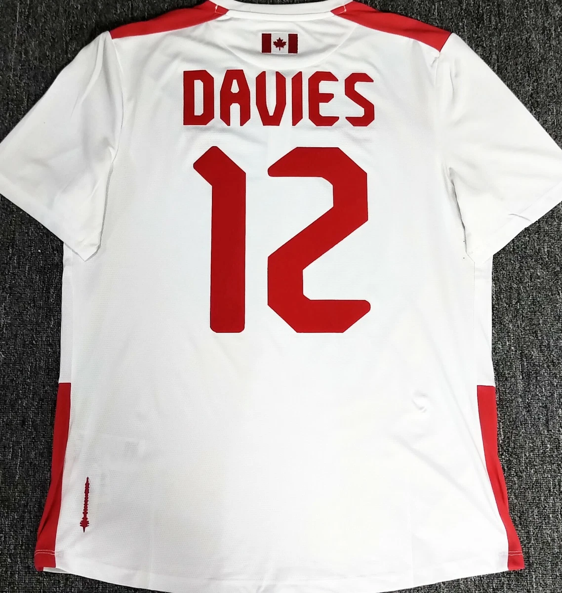 Alphonso davies sales canada jersey