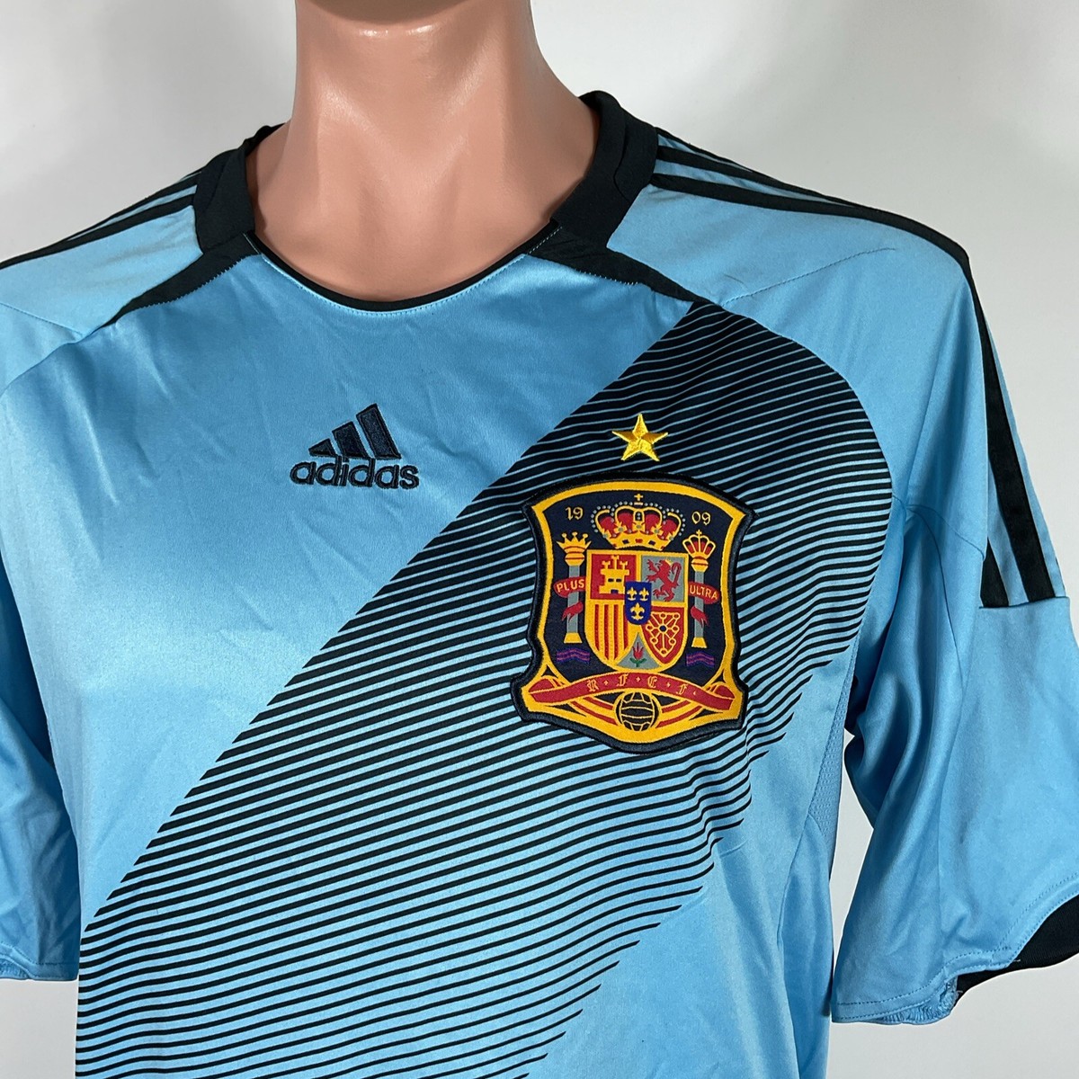 Adidas ESPANA RFCF Spain Blue Soccer Jersey Campeones 1964 Adidas ESPANA RFCF Spain Blue Soccer Jersey Campeones 1964
