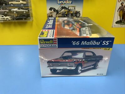 Revell Monogram 66 Malibu SS Hot Rod Model Car Kit 1996 Chevrolet