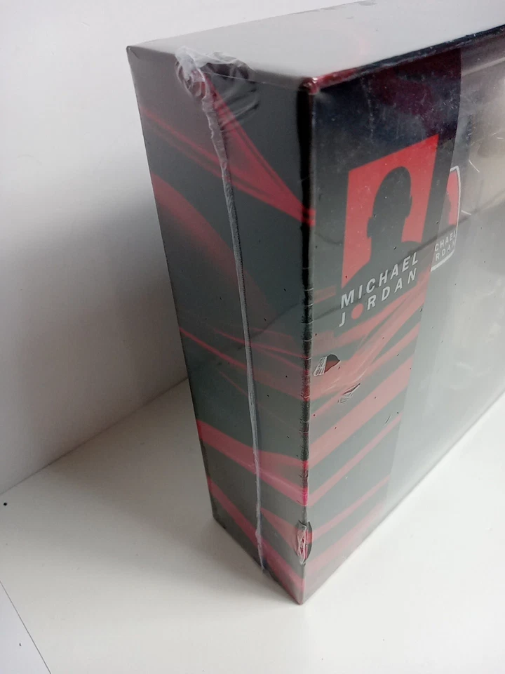 Michael Jordan Juego de Regalo para Hombre Aún Sellado Fragancia 5 Estrellas - Juego de 4 Piezas De Colección Raro Foto 2 de 4