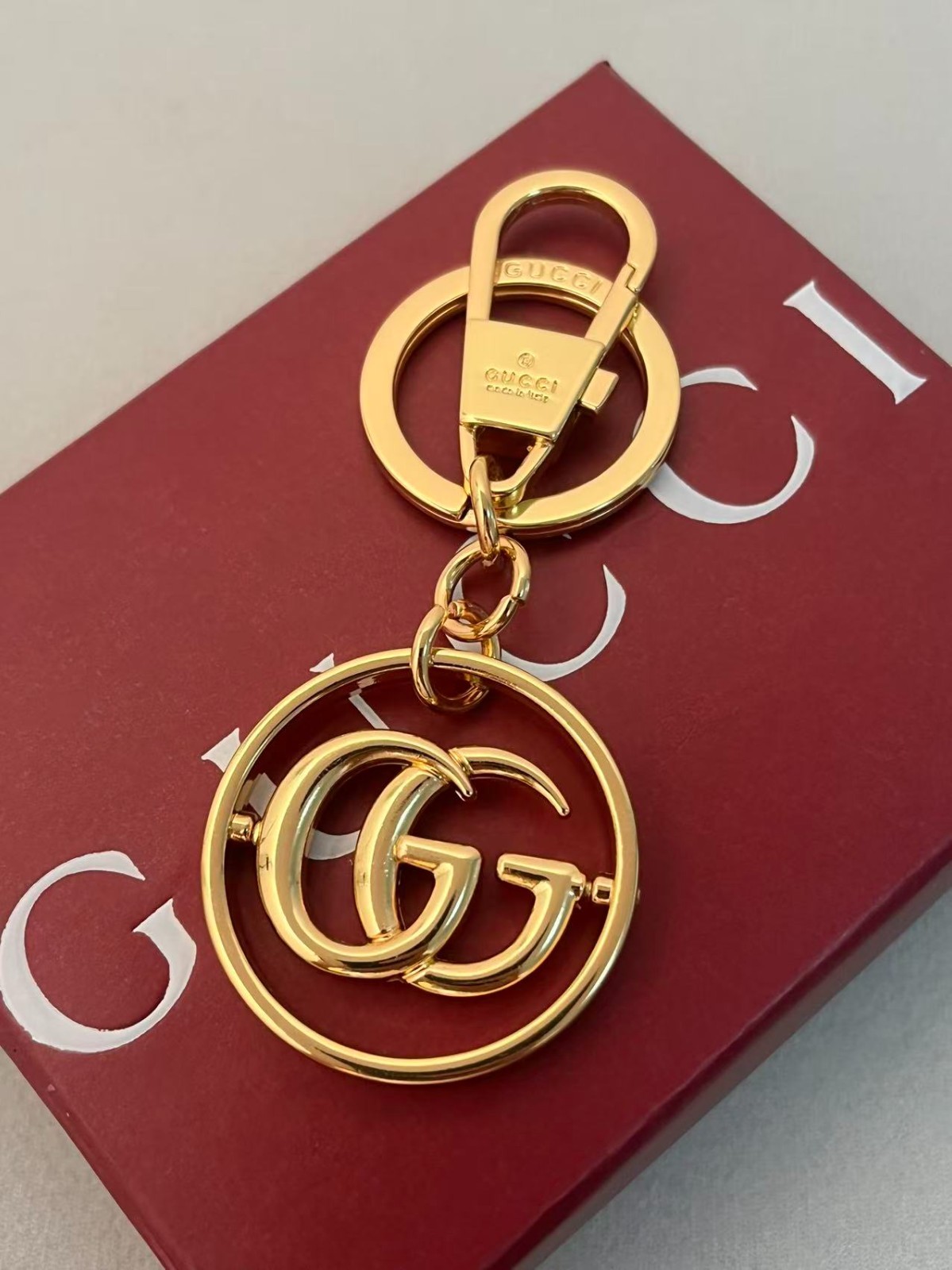 GUCCI Charm Logo GG Gold Design Keychain Gift Key chain with Brand Manual Box