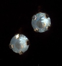 New 14K Fine Solid Yellow Gold 3mm Round Blue Crystal CZ Solitaire Earrings bz