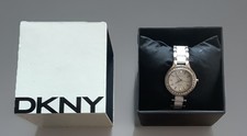 DKNY NY8139 Watch  silver Tone White Dial & Ceramic Links box and papers