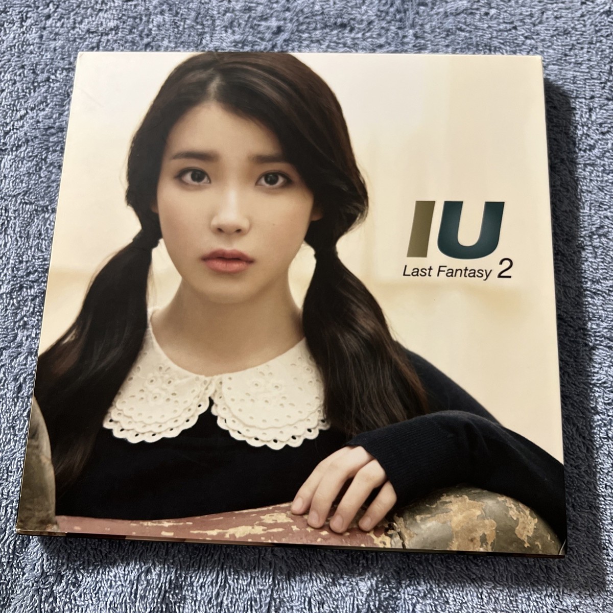 IU Last Fantasy 2 & 少女時代 ＆ Apink IU LAST FANTASY 2 Album CD 2011 - Korea Kpop Music Sealed