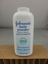 Vintage Johnson  s Baby Powder Aloe  Vitamin E  Baby Pure Cornstarch