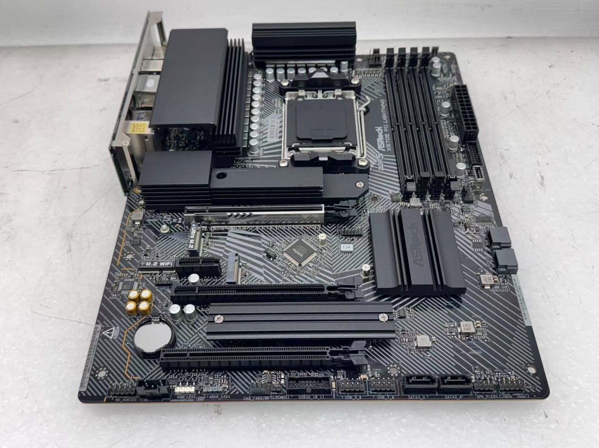 ASROCK X670E PG Lightning AM5 DDR5 PCIE 5.0 ATX Motherboard | eBay