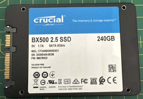 Crucial BX500 2.5 SSD SATA 6Gb/s 240gb intern CT240BX500SSD1 - WENIG BENUTZT