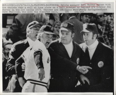 1974 Press Photo Orioles Manager Earl Weaver Argues With Umpires