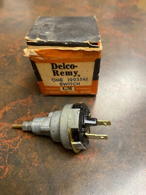 1993541 GM NOS 1959 - 1963 Chevrolet Wiper Switch Single Speed 