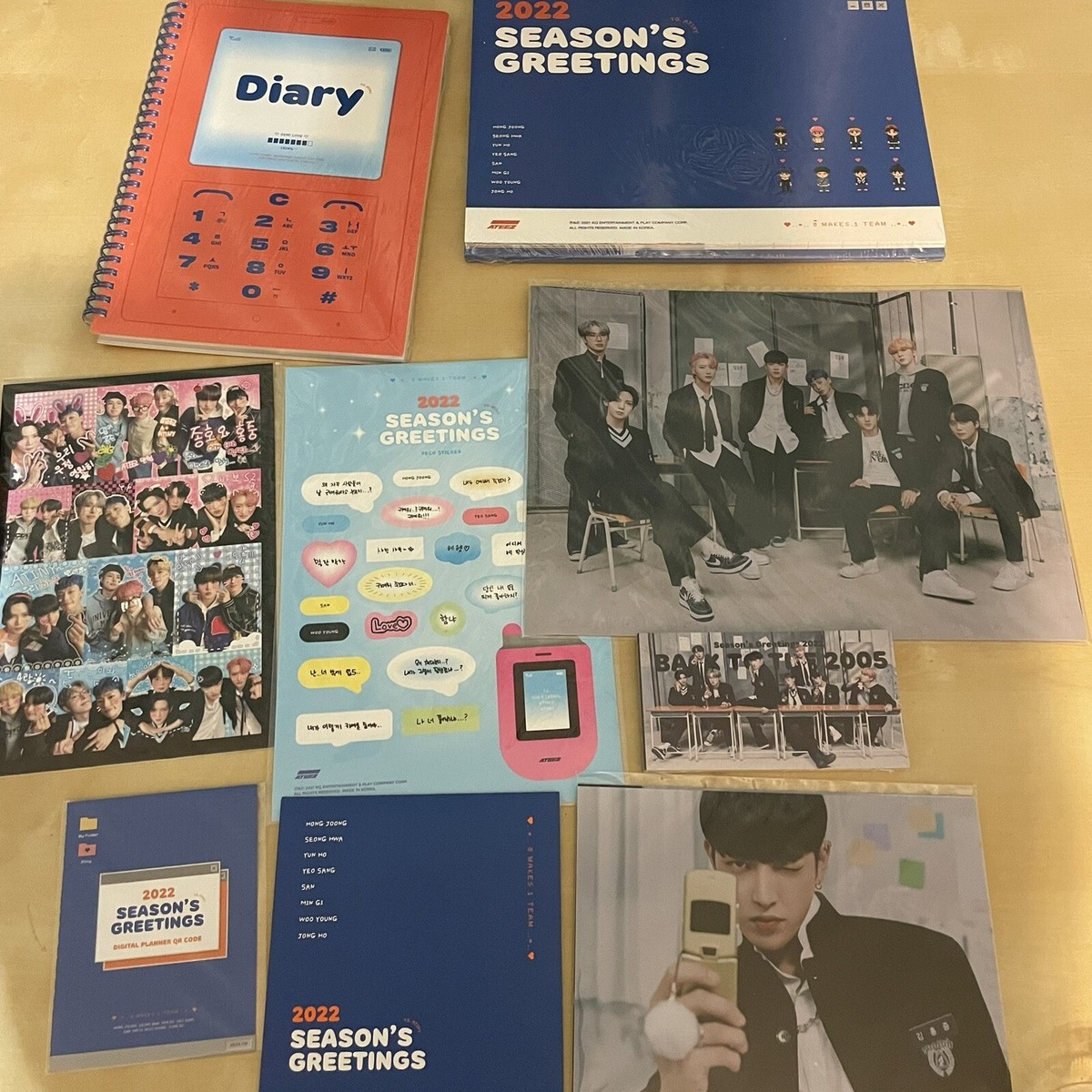 アイドル Ateez 2022 SEASON'S GREETINGS ATEEZ 2022 SEASON'S GREETINGS OFFICIAL Limited Version