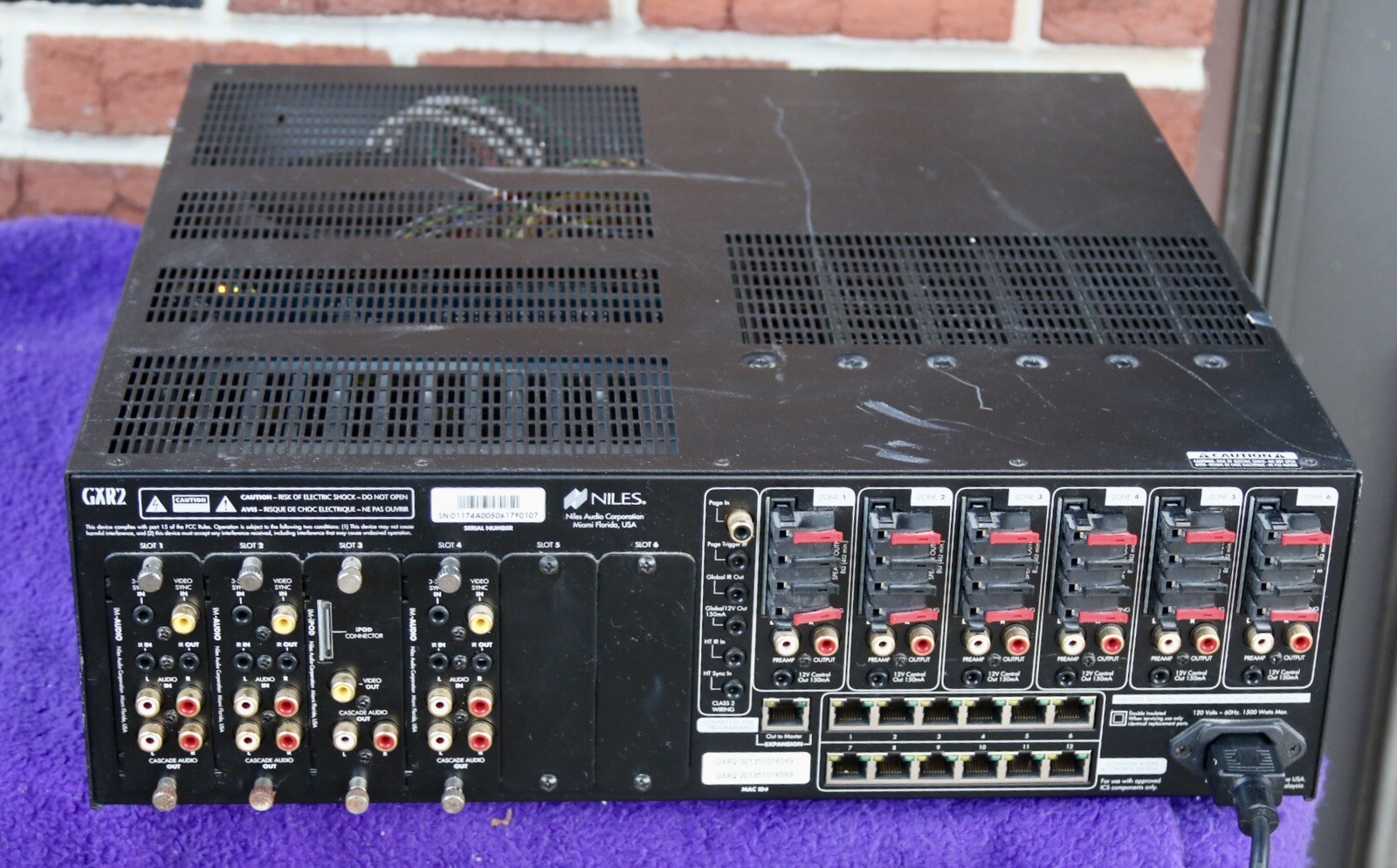 NILES GXR2 INTELICONTROL ICS AMP ( MULTI ZONE )  WITH 4 CARDS - As/is