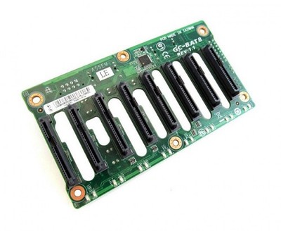 LENOVO ThinkSystem ST550 2.5' SATA/SAS 4-Bay Backplane kit (media bay convers...