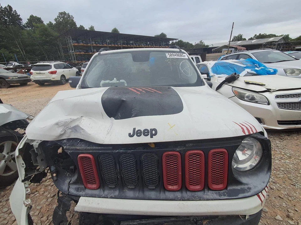 Used Front Left Fender fits: 2017 Jeep Renegade Front Left Grade A Foto 2 de 4