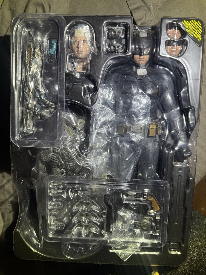 Figura de lujo de Batman Liga de la Justicia coleccionable escala 1/6 MMS456 Hot Toys, Bruce Foto 3 de 4