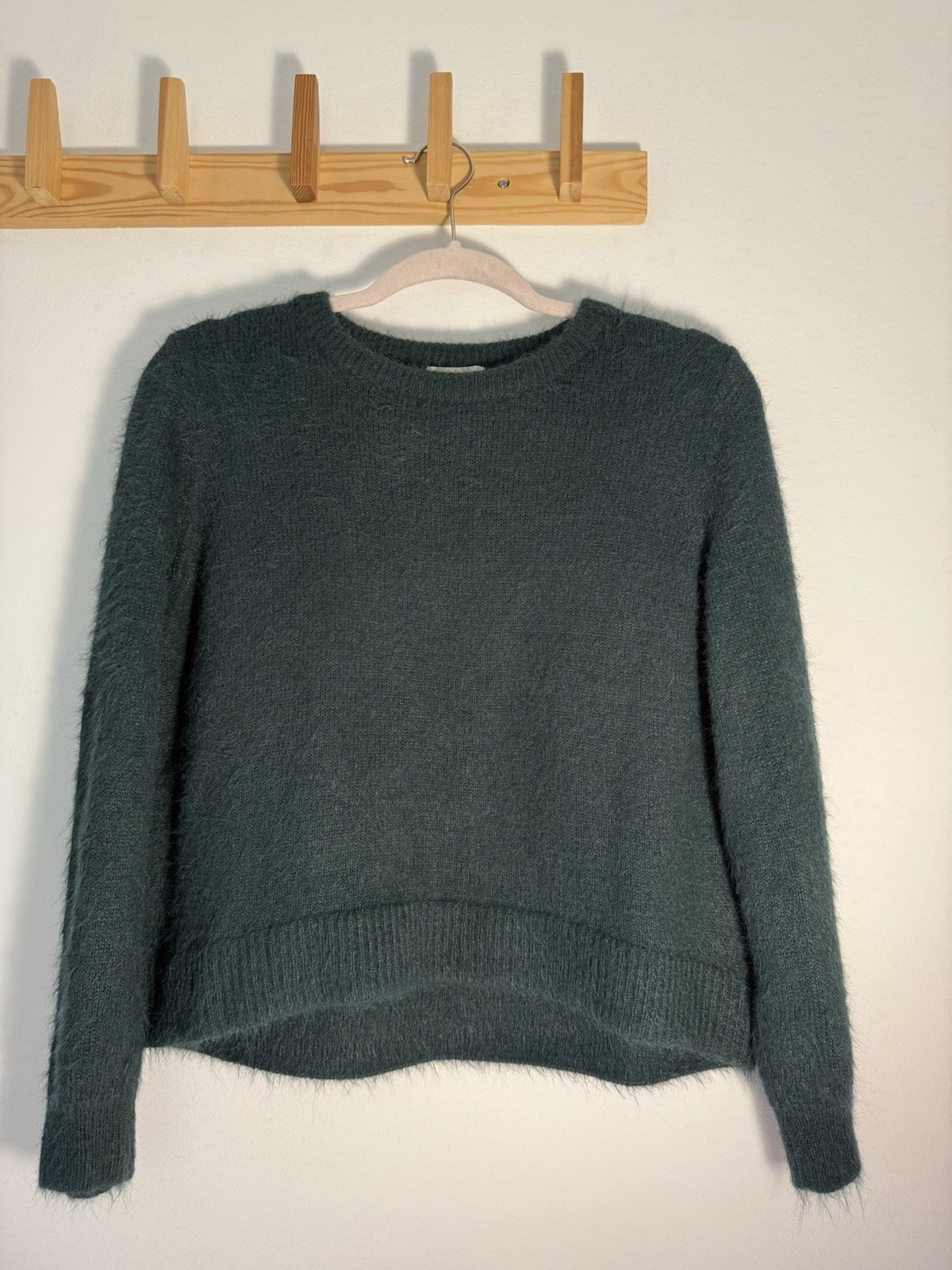 Womens Green Sweater H and M Size Small Long Sleeve