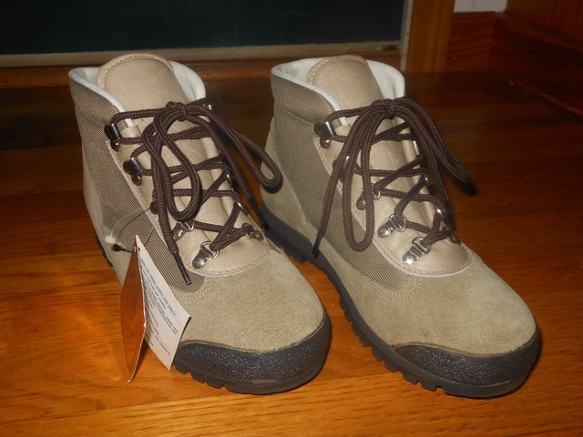 merrell mountaineering boots