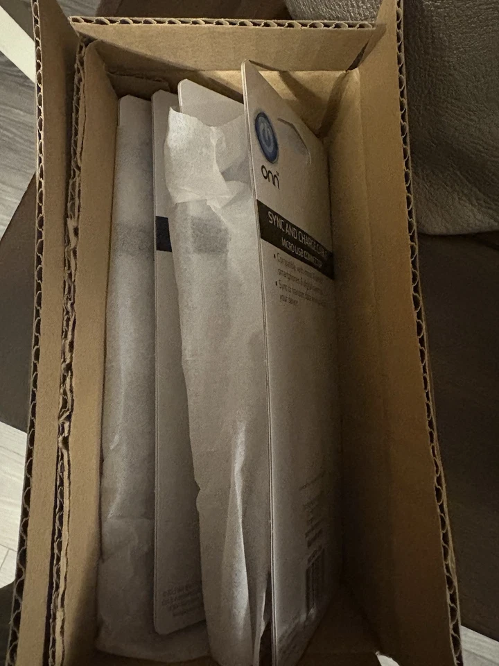 Case of 4 MICRO USB ONN pink mini SYNC & CHARGE CABLE connector, ONA15WI105 - Image 2 of 4