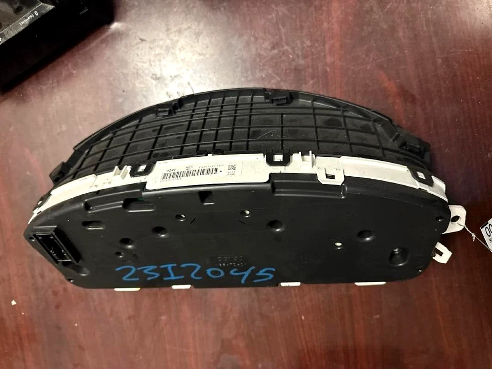 2007 凯迪拉克凯雷德 ESV 速度表仪表组组件原始设备制造商 — 第 2/4 张图片