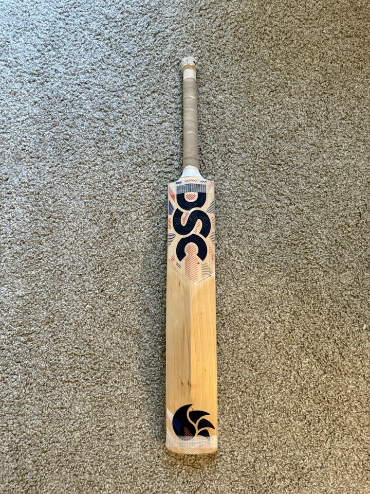 DSC Pro Player Cricket Bat - Image 3 of 4