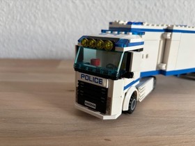 LEGO&reg; City Police Surveillance Truck / Set 60044 7235 7235 | Used