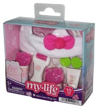 My Vie Comme Hello Kitty 50th Sanrio (2024) Peau Soin 10pc Jeu Set Visage Roller