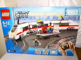 LEGO 7897 Passenger Train City Trains 2006 New Sealed