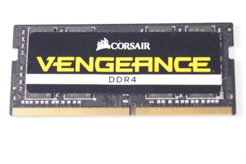 CMSX32GX4M2A2666C18 CORSAIR 16GB PC4-21300 2666Mhz SO-DIMM Memory - Image 2 of 2