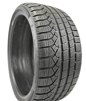 Used 255/30R20 Pirelli P Zero Winter 92W 8.5/32 (DOT 21)
