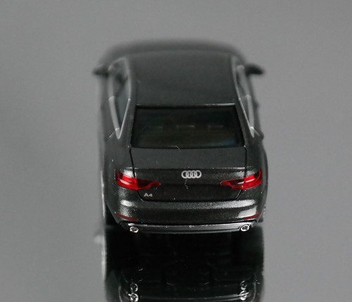 HERPA 038560-002 H0 1:87 Audi A4 sedán, Daytonagrau metálico - ¡NUEVO! - Imagen 9 de 11
