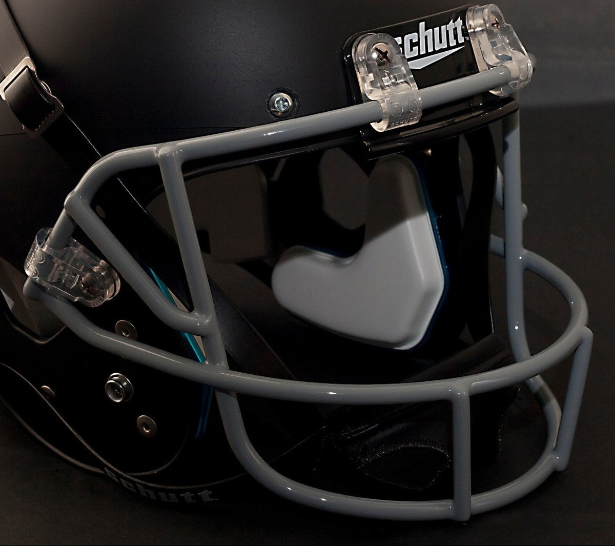 Schutt Sports Scorpion 2.0 Protège-Poitrine Noir/Bleu Marine 33 cm