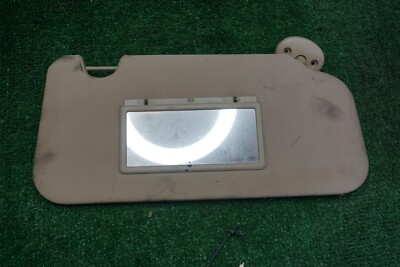 2008 PONTIAC TORREN RIGHT Sun Visor OEM 1 Peice  268-2115	