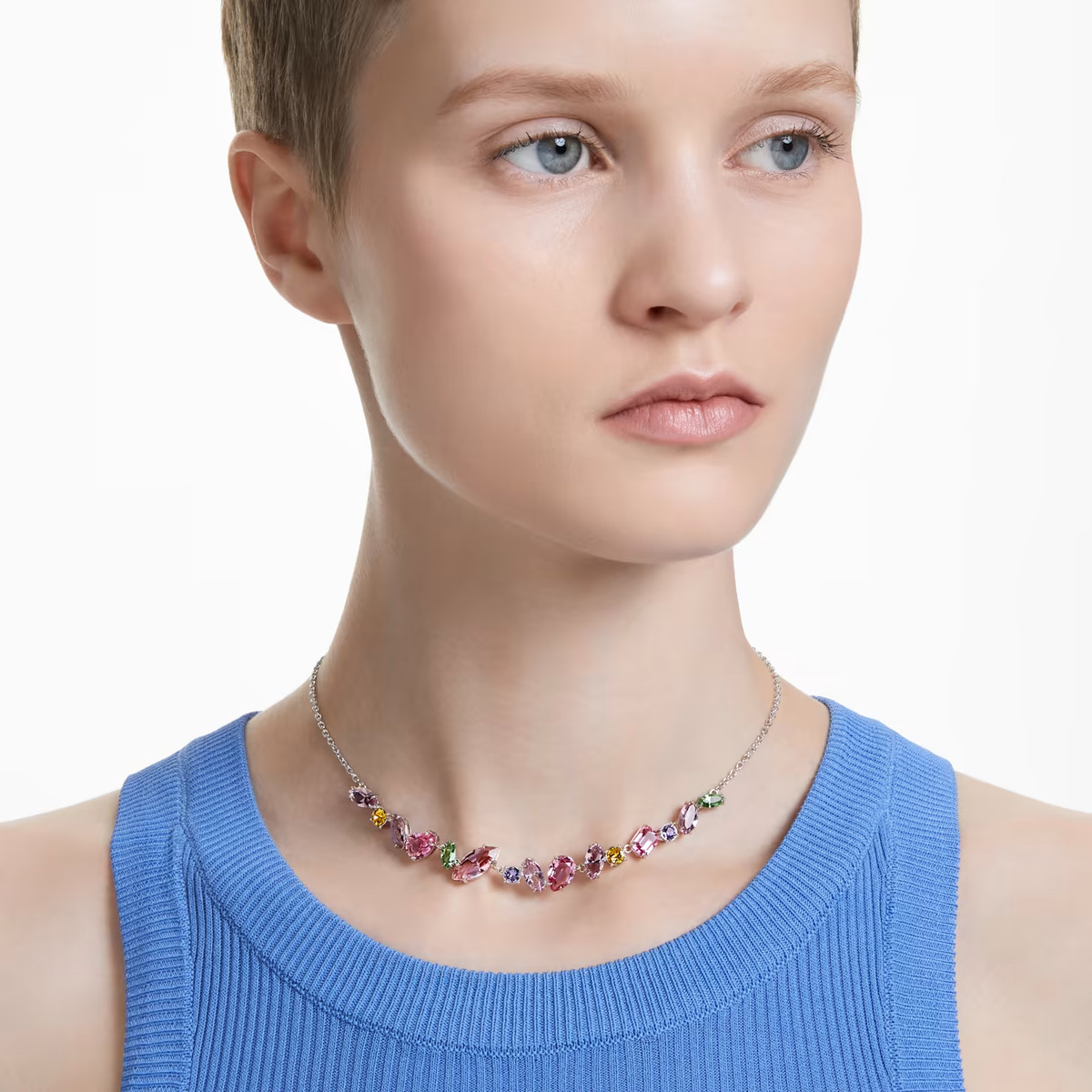 Swarovski Gema Necklace Mixed cuts, Multicolored, Mini Frontal  