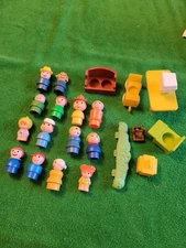 Vintage Little People Lot of 14 and other  stuff READ DESCRIPTION 
