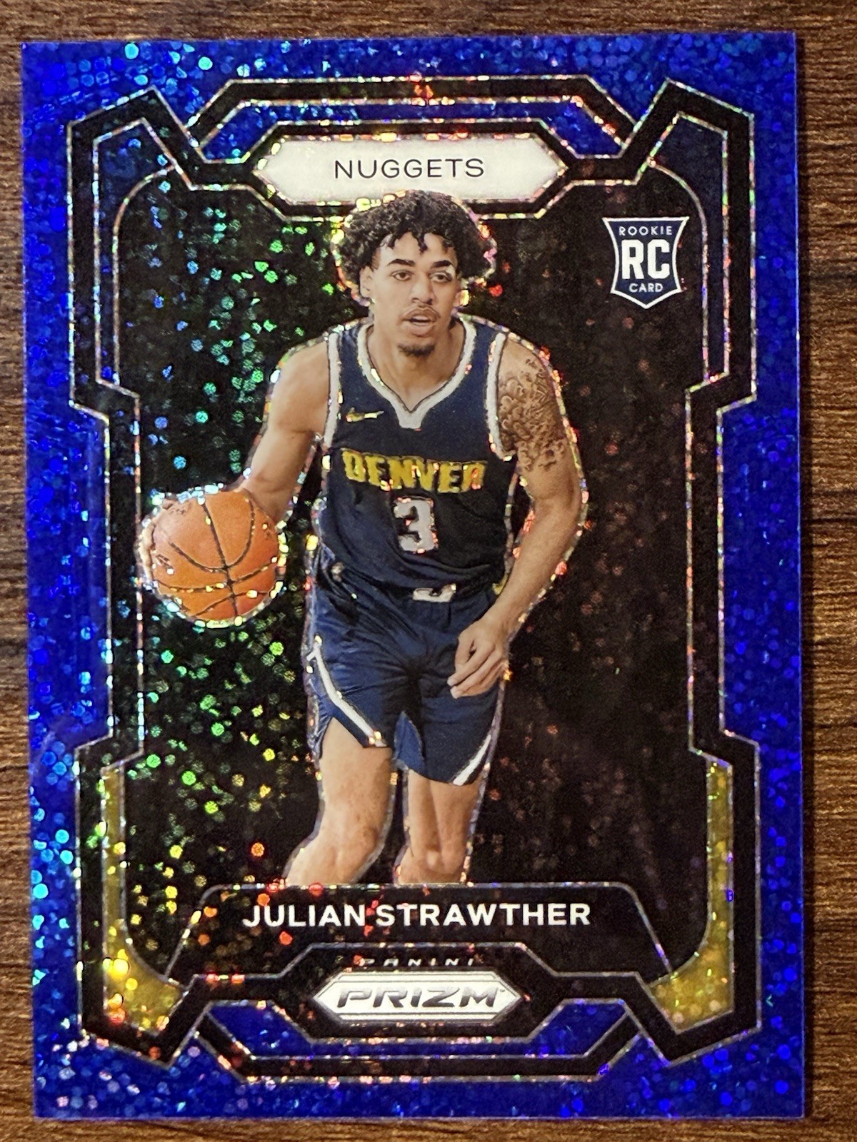 2023-24 Prizm Julian Strawther Rookie #'d /144 Blue Sparkle RC #133 Nuggets