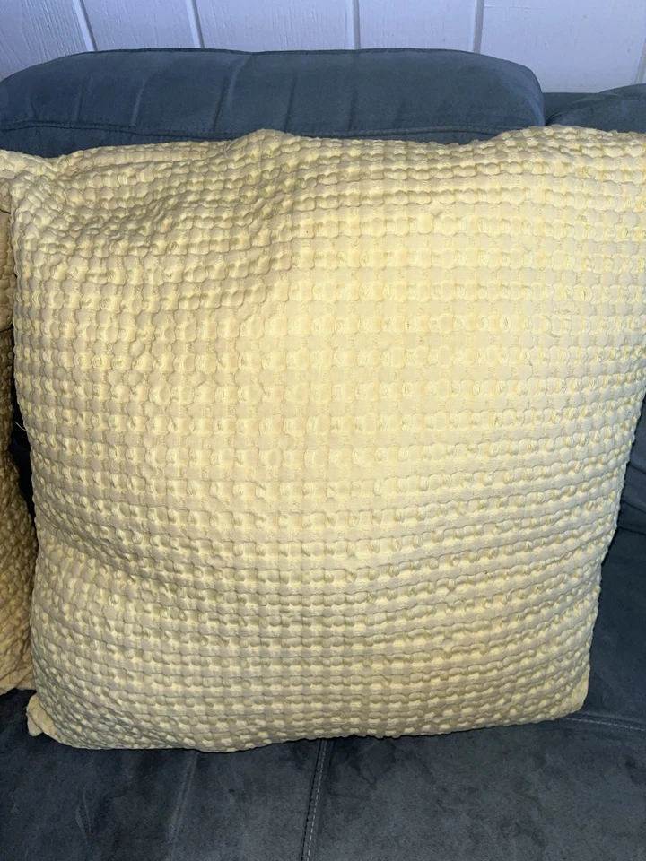 Travesseiros decorativos - Conjunto de 2 - 18 x 18 polegadas - Amarelo claro - Imagem 3 de 4