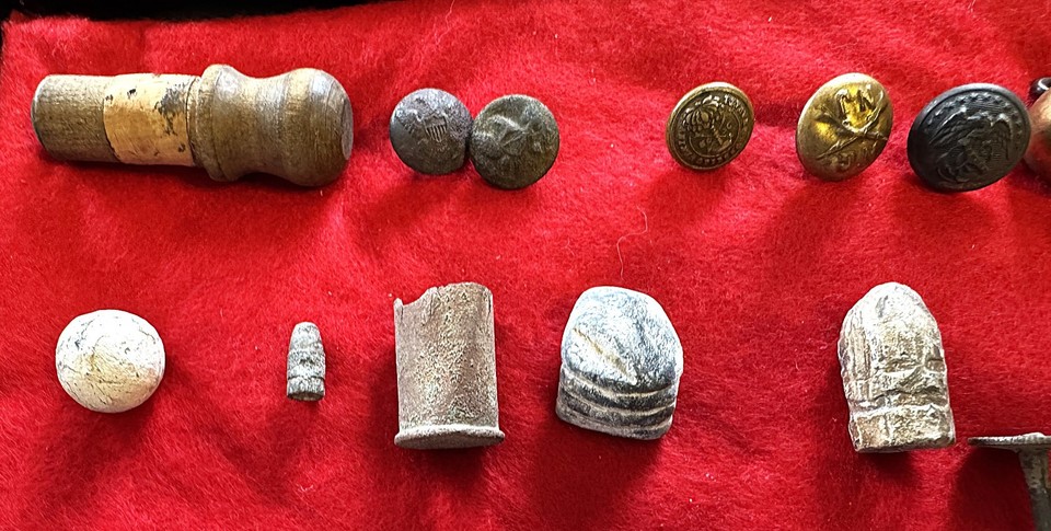 Riker Box w/Civil War Dug Relics Central Virginia Bullets, Buttons ...