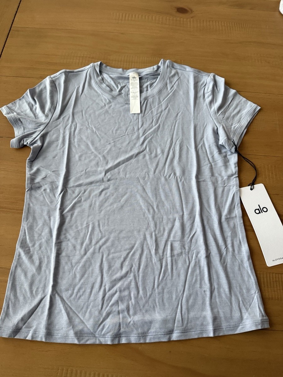 Alo Yoga All Day Short Sleeve Shirt XS Winter Frost Brand New In
